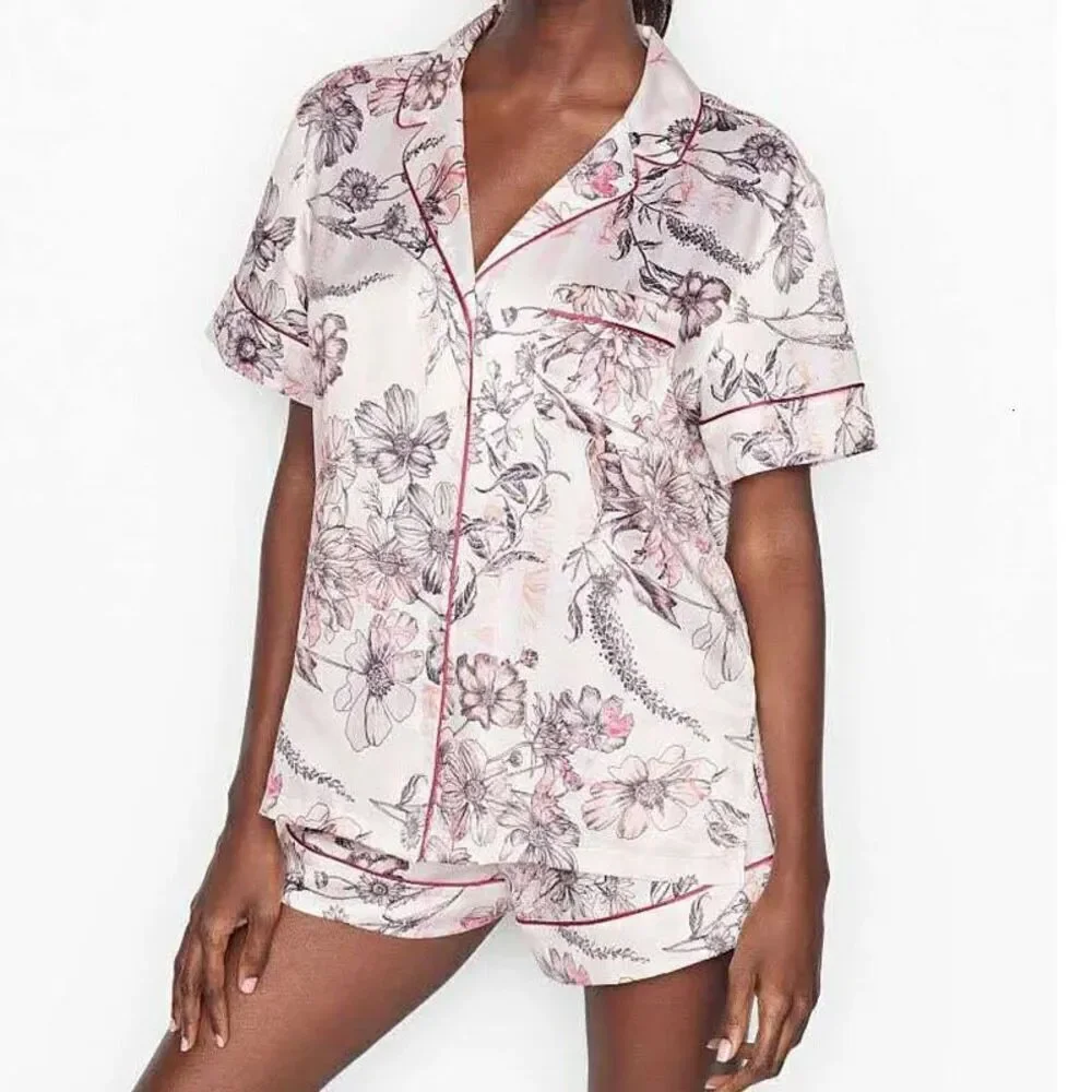 ✨Victoria Secret Woman's Sz M Pajamas 2 Pieces Set✨
